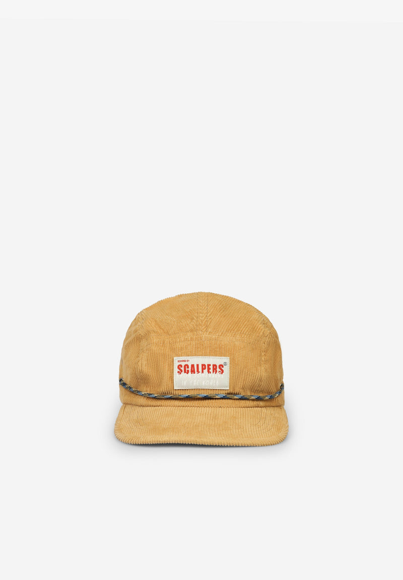 FIVE PANEL LABELLED CAP