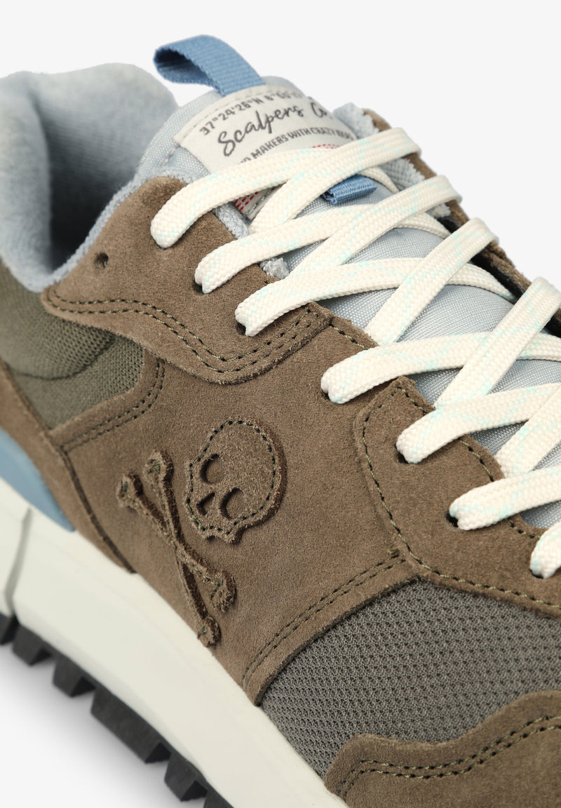 WIDE SOLE SNEAKERS