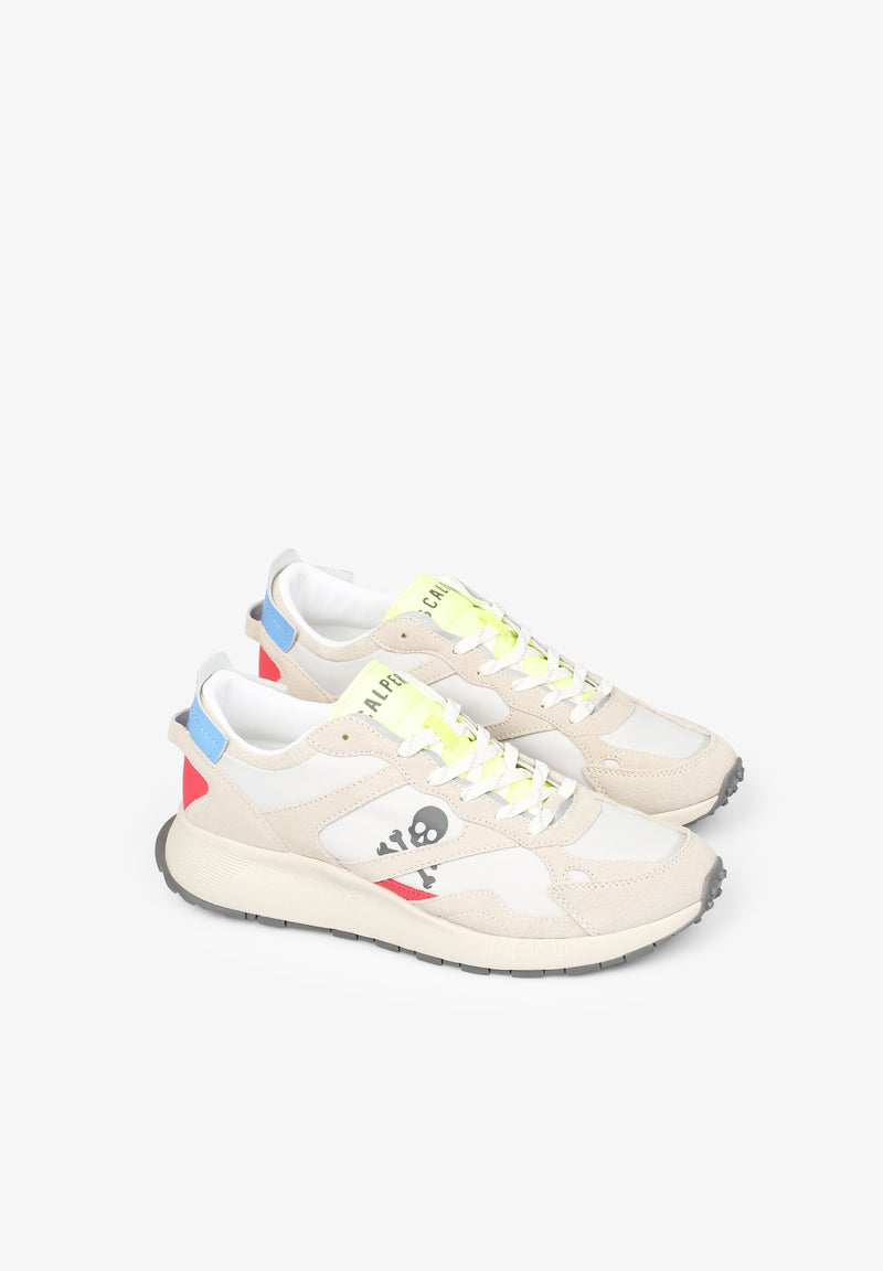 SNEAKERS WITH NEON DETAIL