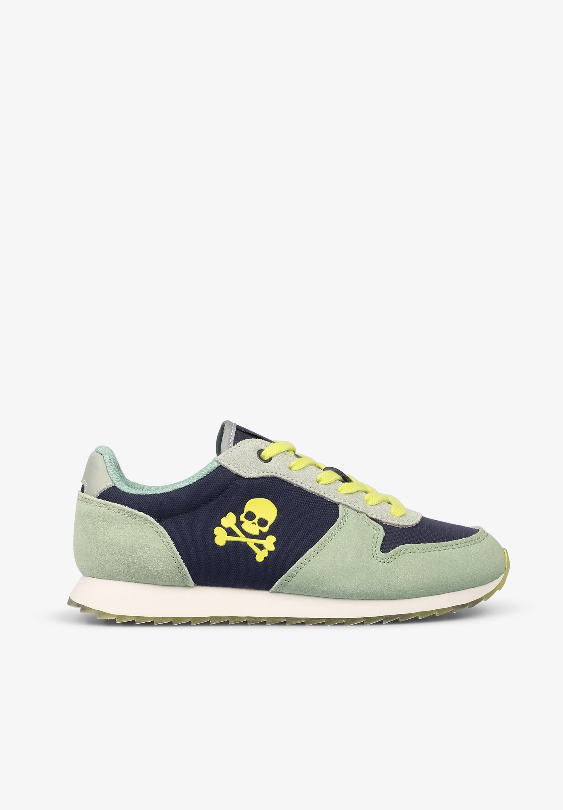 SNEAKERS WITH SKULL INSIGNIA