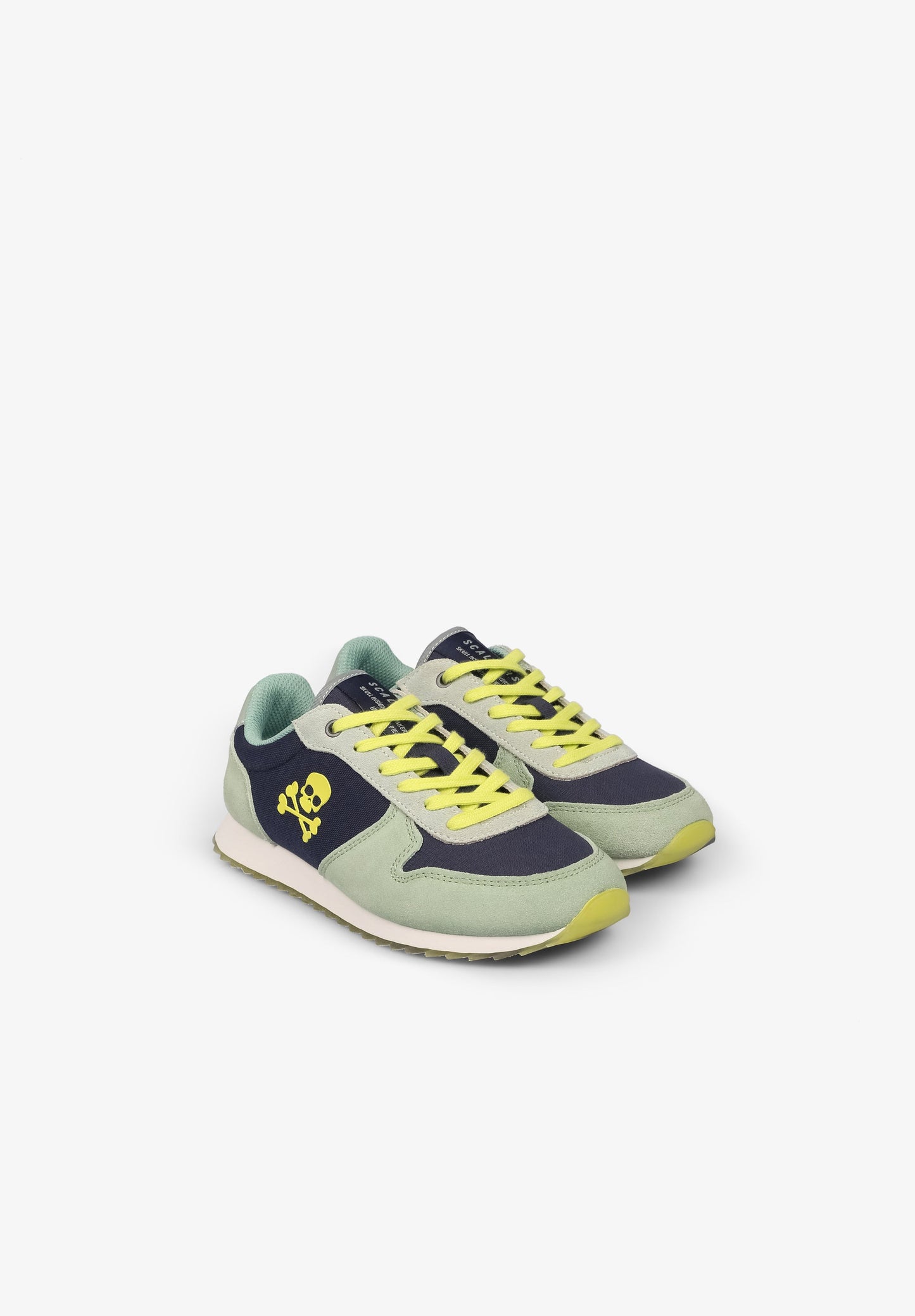 SNEAKERS WITH SKULL INSIGNIA