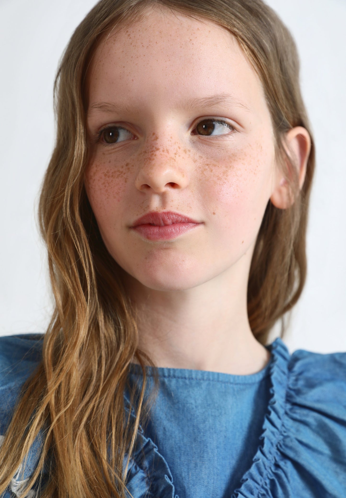 DENIM SHIRT WITH FRILL