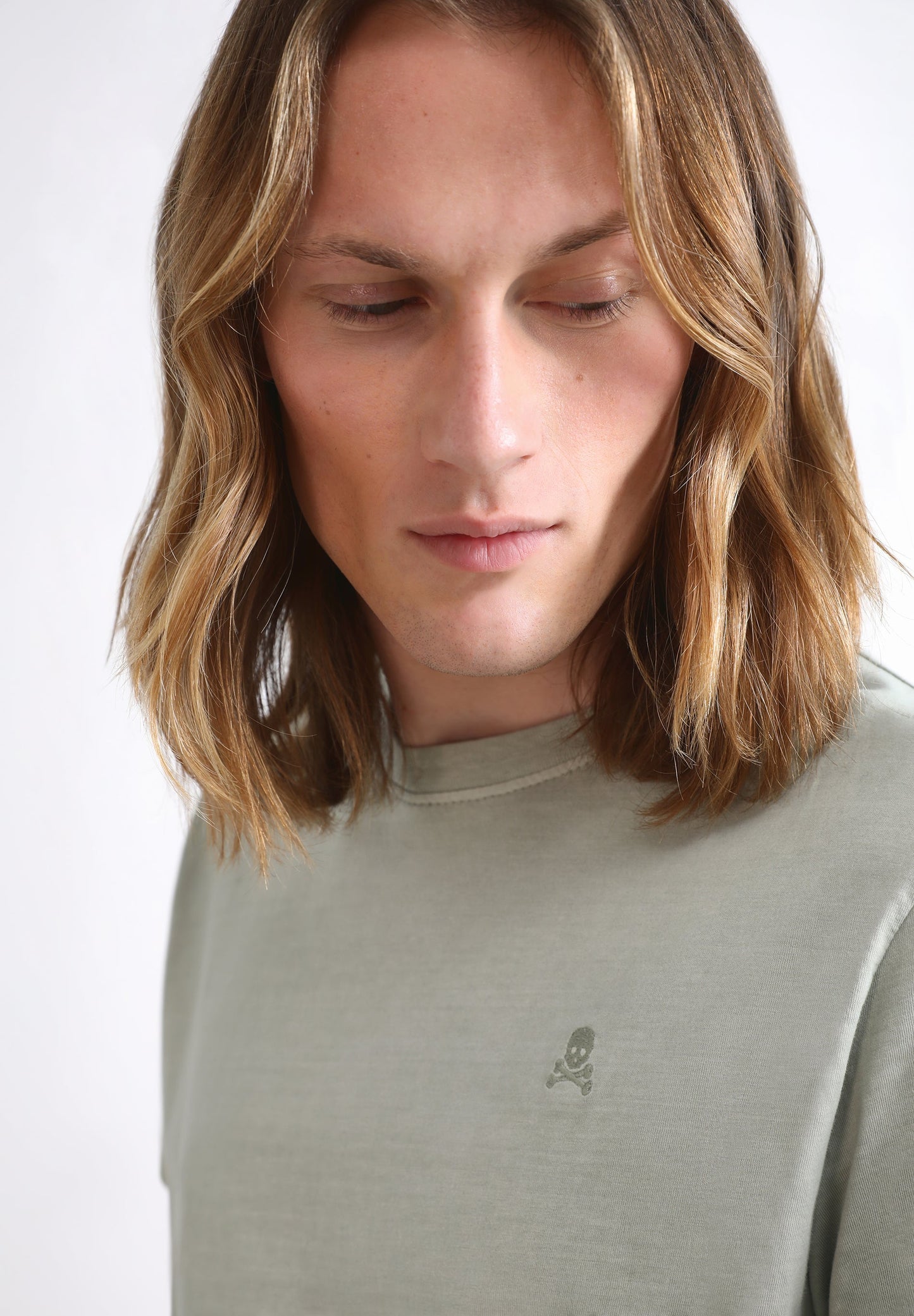 BASIC SKULL T-SHIRT