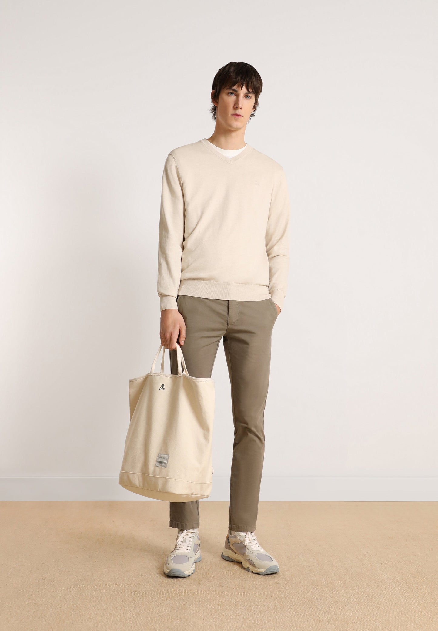 V-NECK SWEATER WITH SKULL