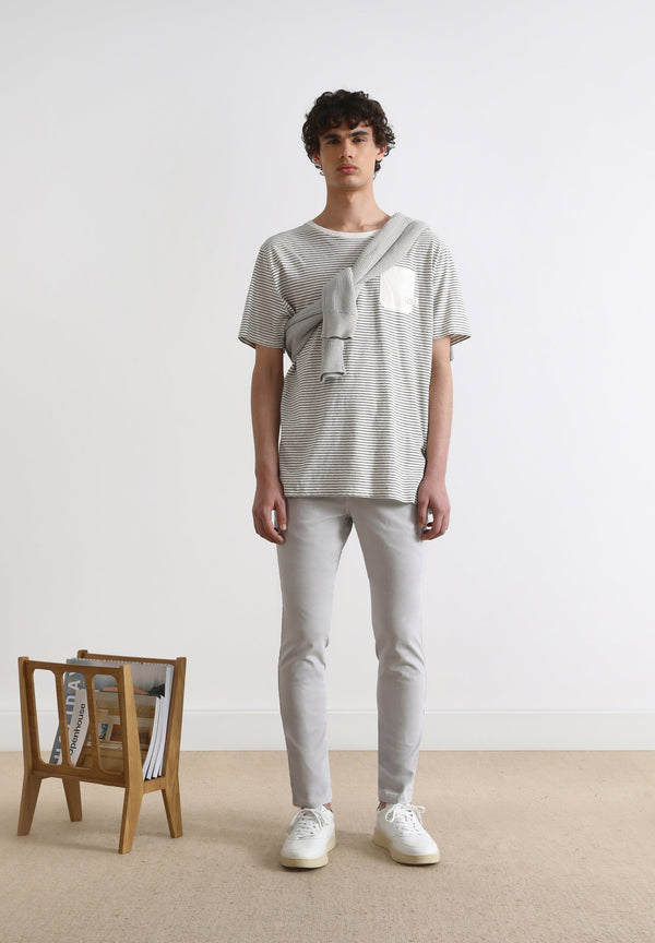 TROUSERS WITH DARTS