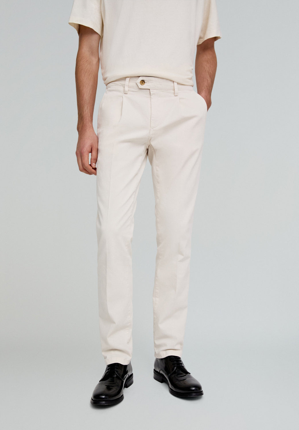 PANTALÓN CHINO PINZAS - Scalpers