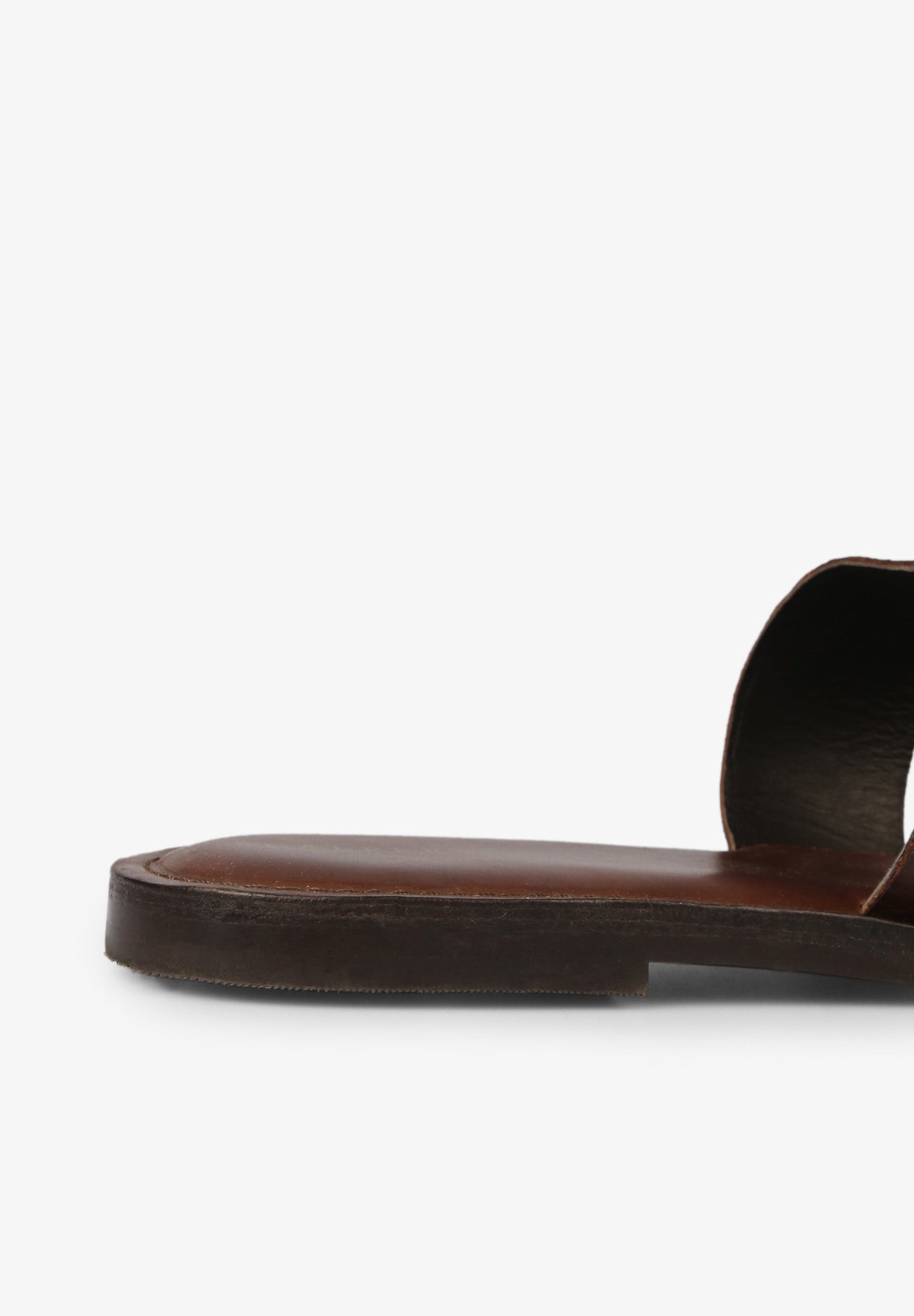 LEATHER SANDALS WITH LARGE BUCKLE
