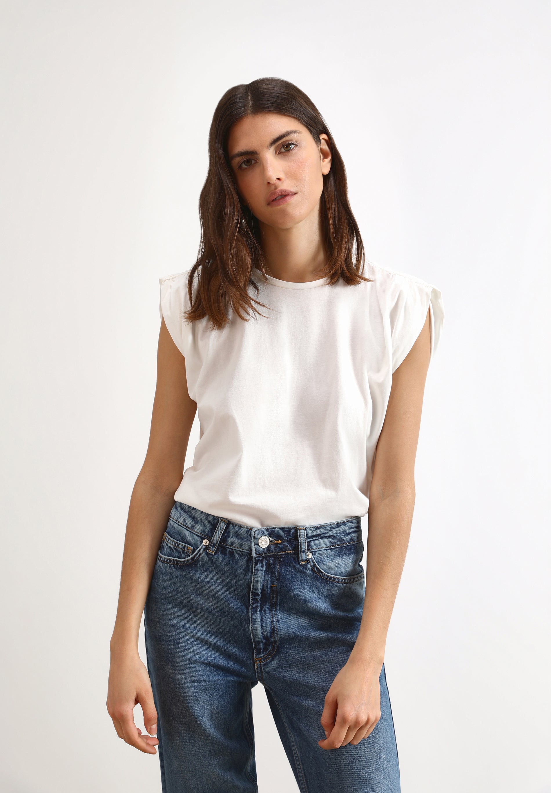 T-SHIRT WITH SHOULDER DETAIL