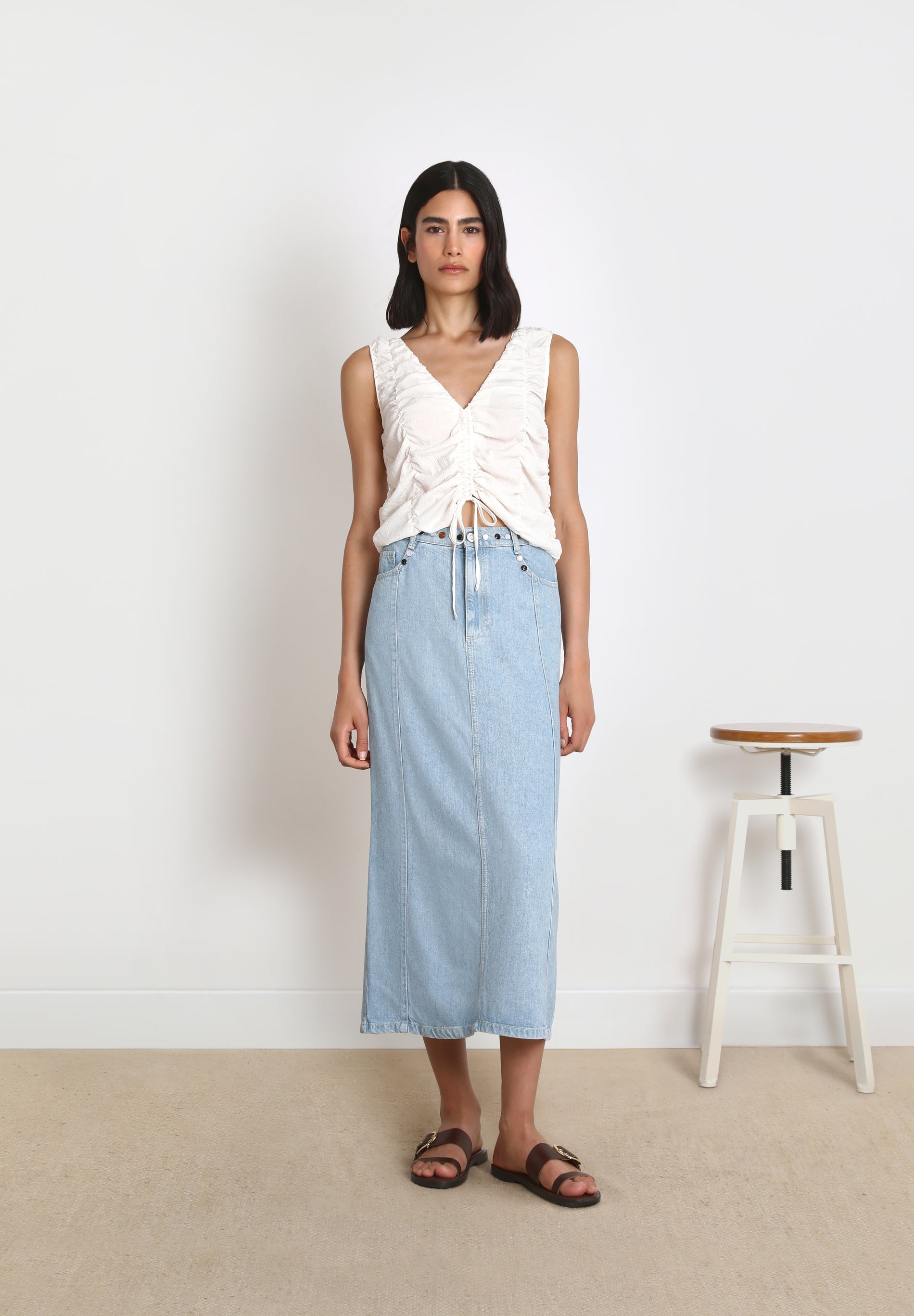 TOP WITH GATHERED DETAILS