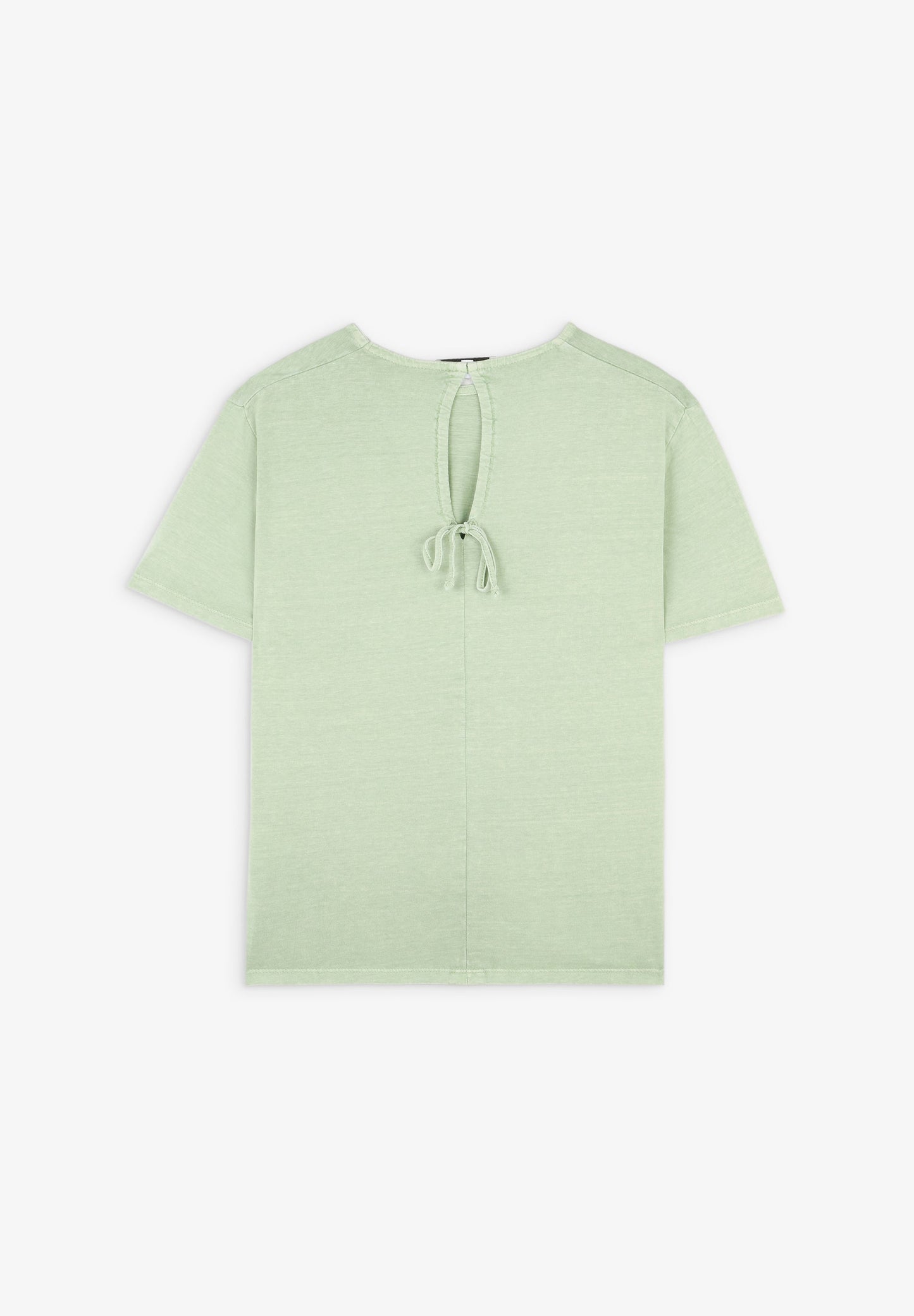 T-SHIRT WITH EMBROIDERY ON THE CHEST