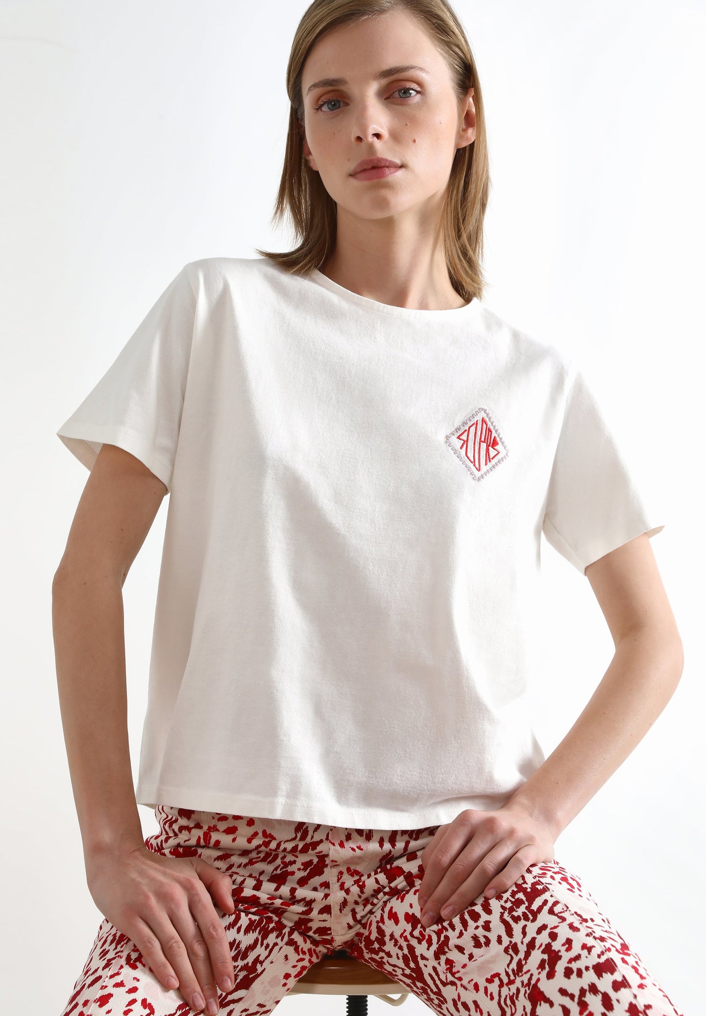 T-SHIRT WITH EMBROIDERY ON THE CHEST