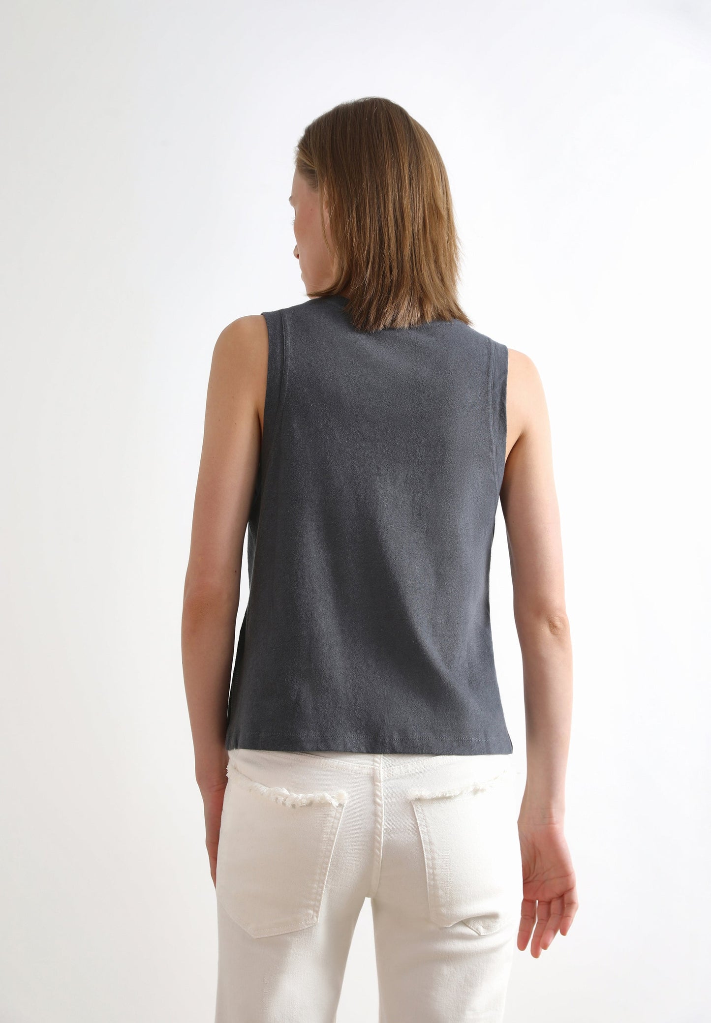 BASIC LINEN T-SHIRT