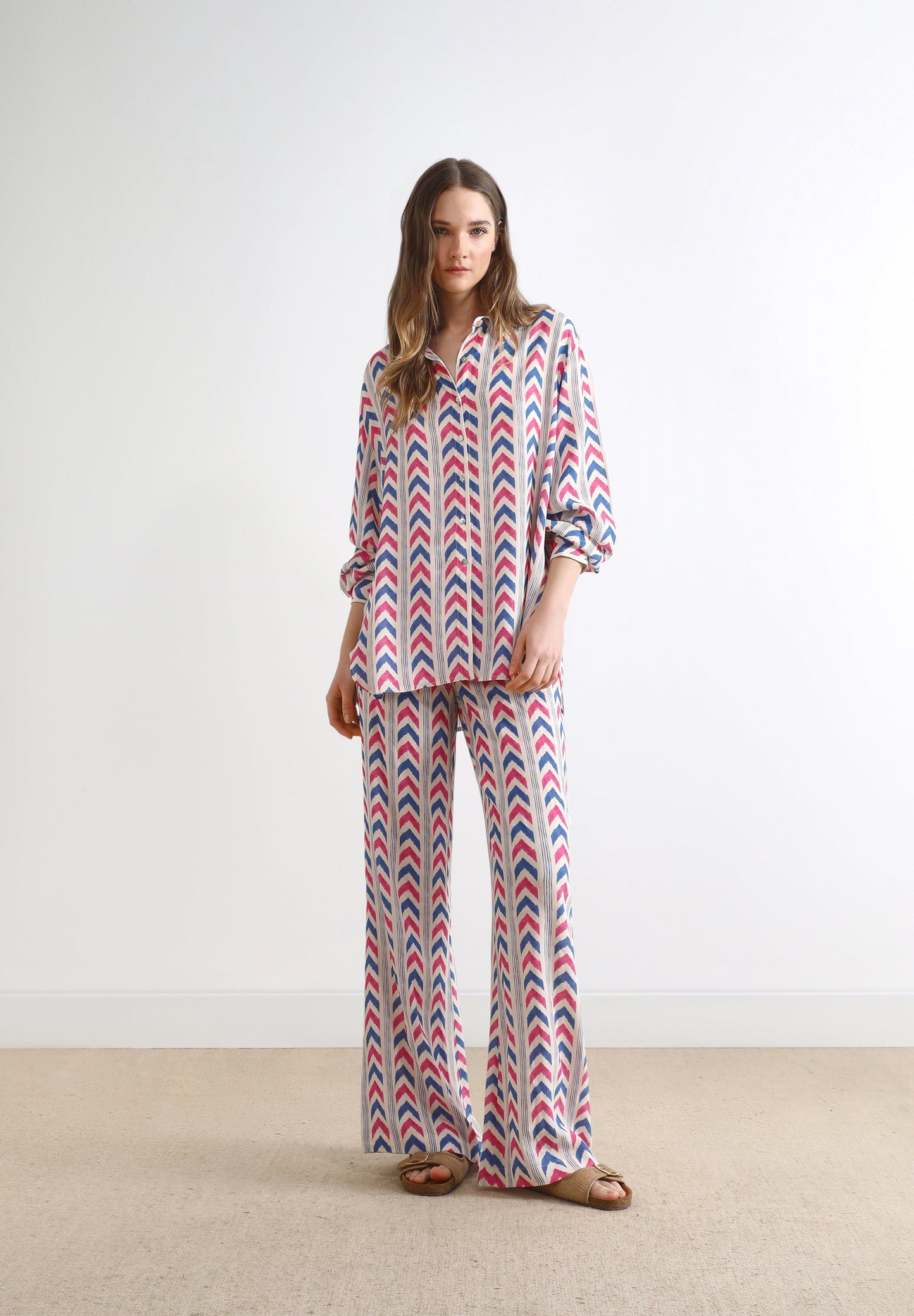 PRINTED FLOWING T-SHIRT