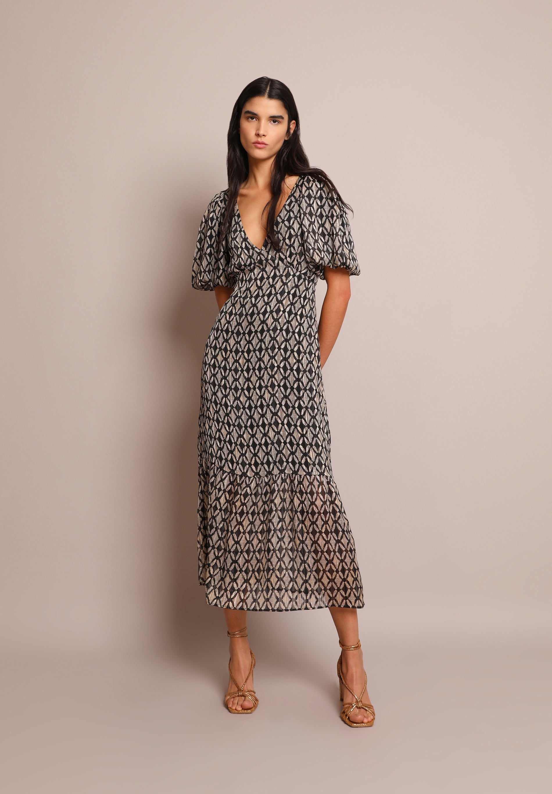 PUFFED SLEEVE MIDI DRESS