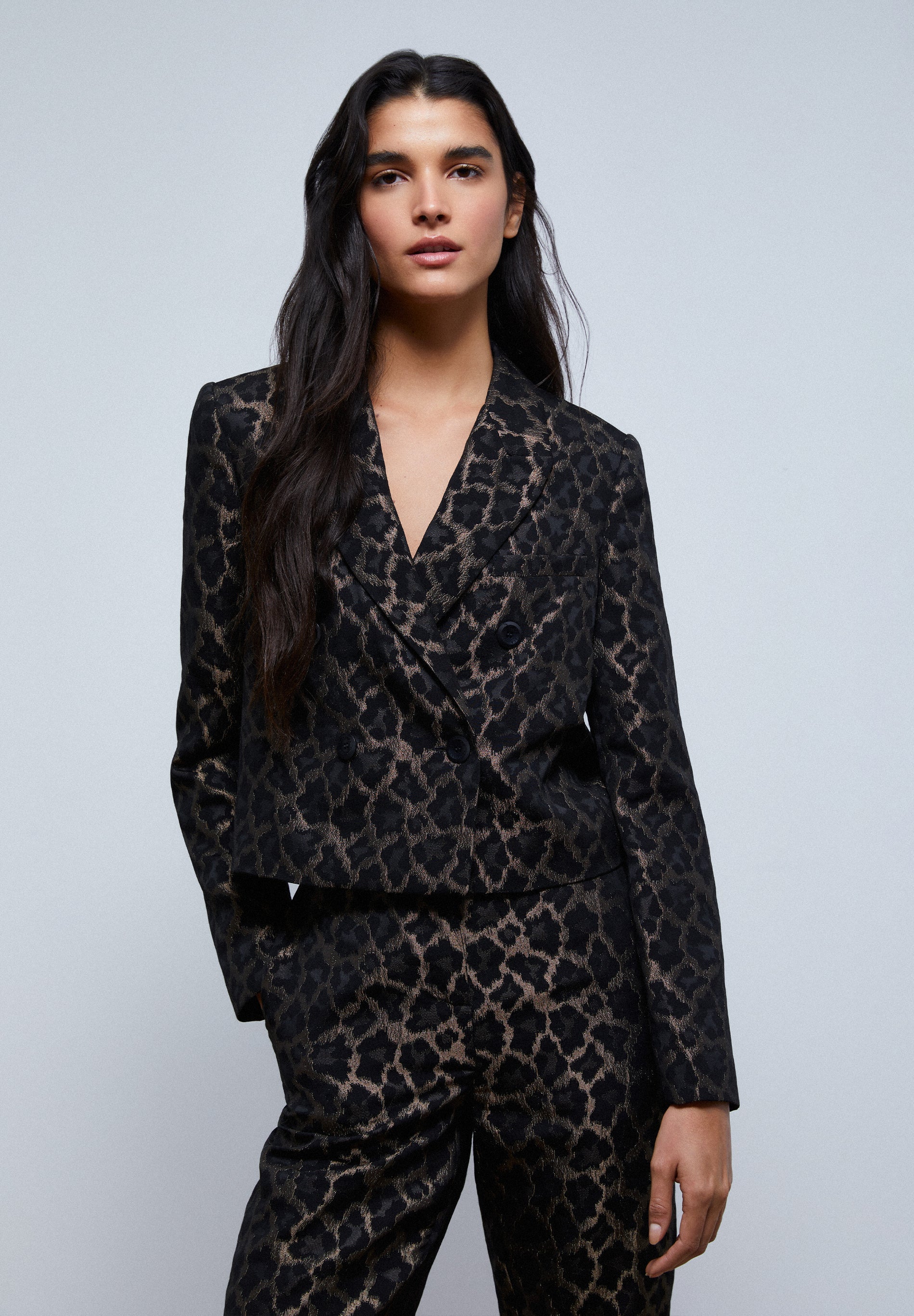 CROPPED ANIMAL PRINT BLAZER