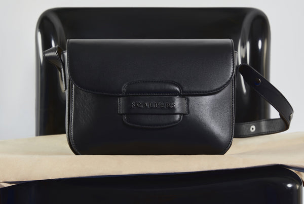 LEATHER BAG WITH ZIP DETAIL