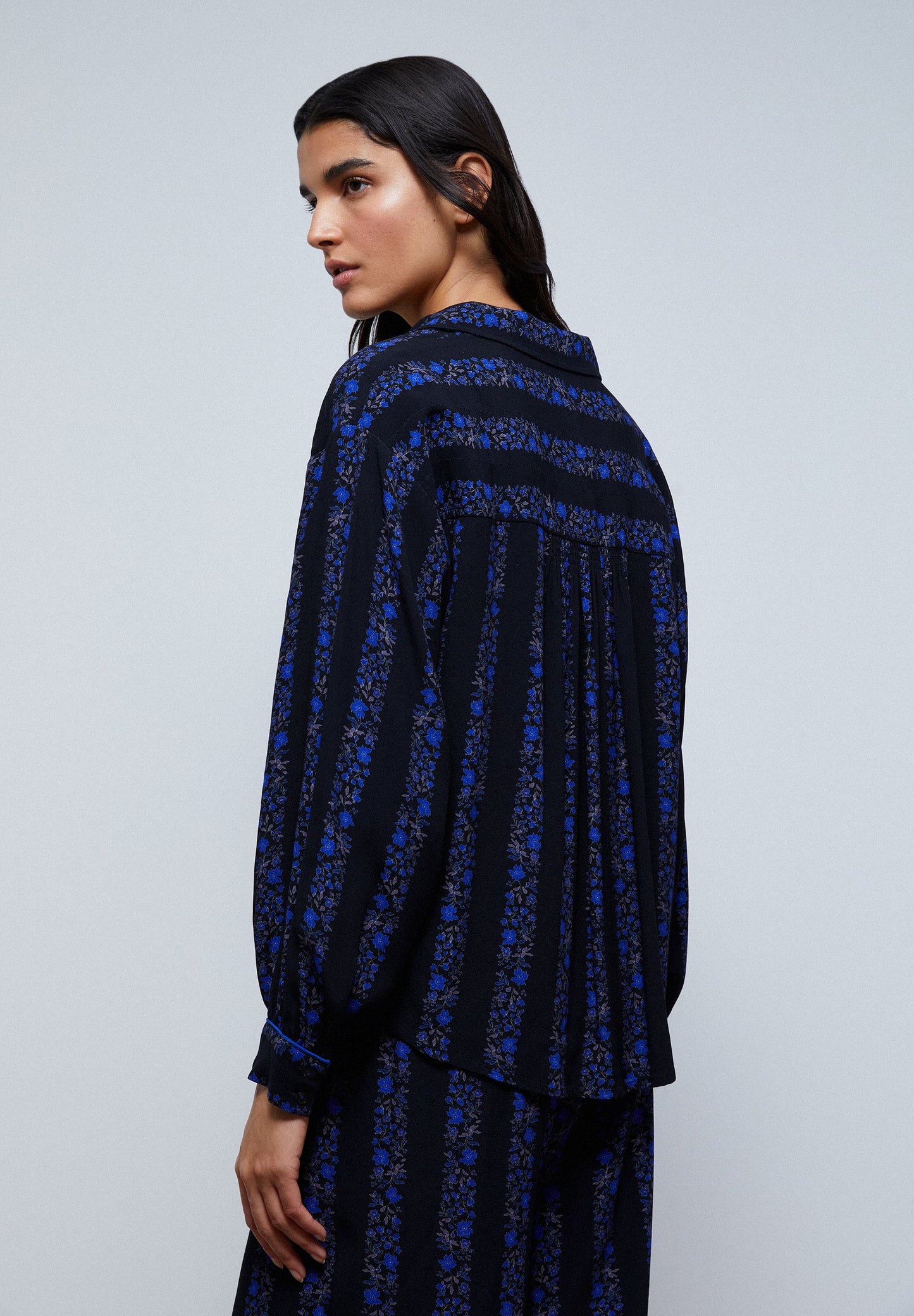 FLORAL STRIPED BLOUSE