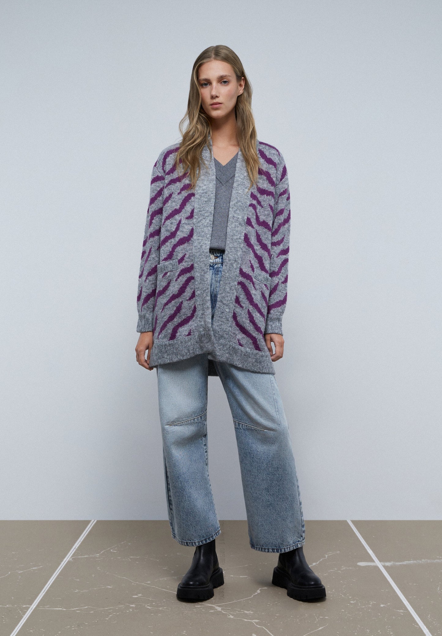 ANIMAL PRINT KNIT CARDIGAN