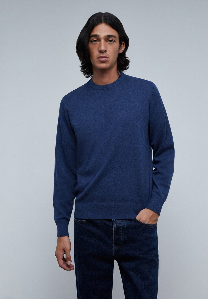 ROUND NECK SWEATER WITH SKULL