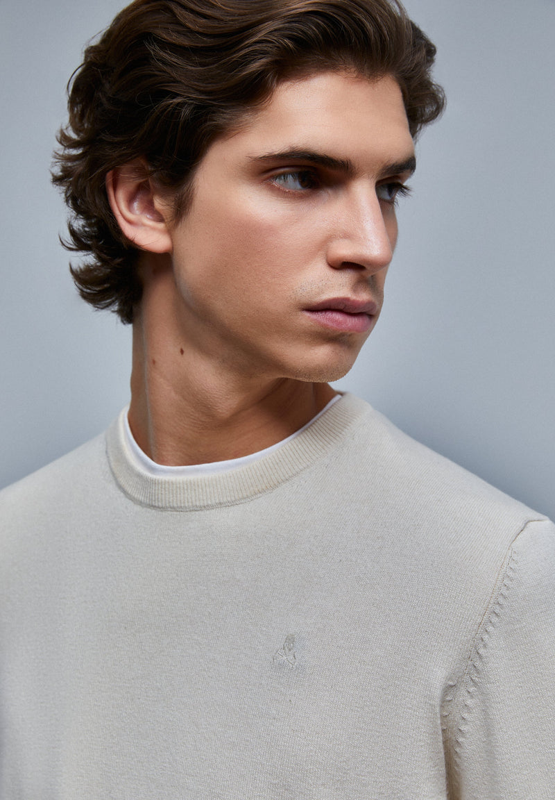 ROUND NECK SWEATER WITH SKULL
