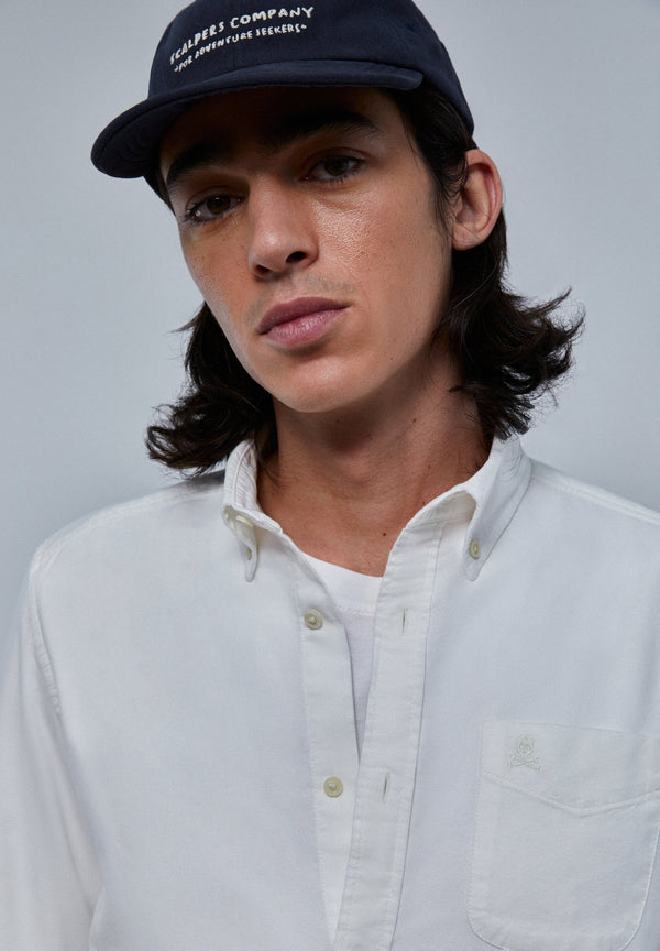 T-SHIRT WITH POCKET AND BUTTON-DOWN COLLAR