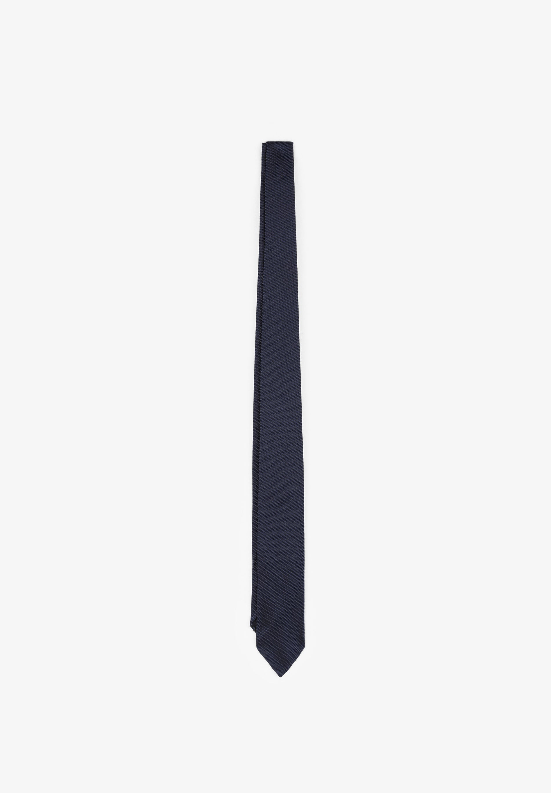 CLASSIC PLAIN-COLOURED TIE