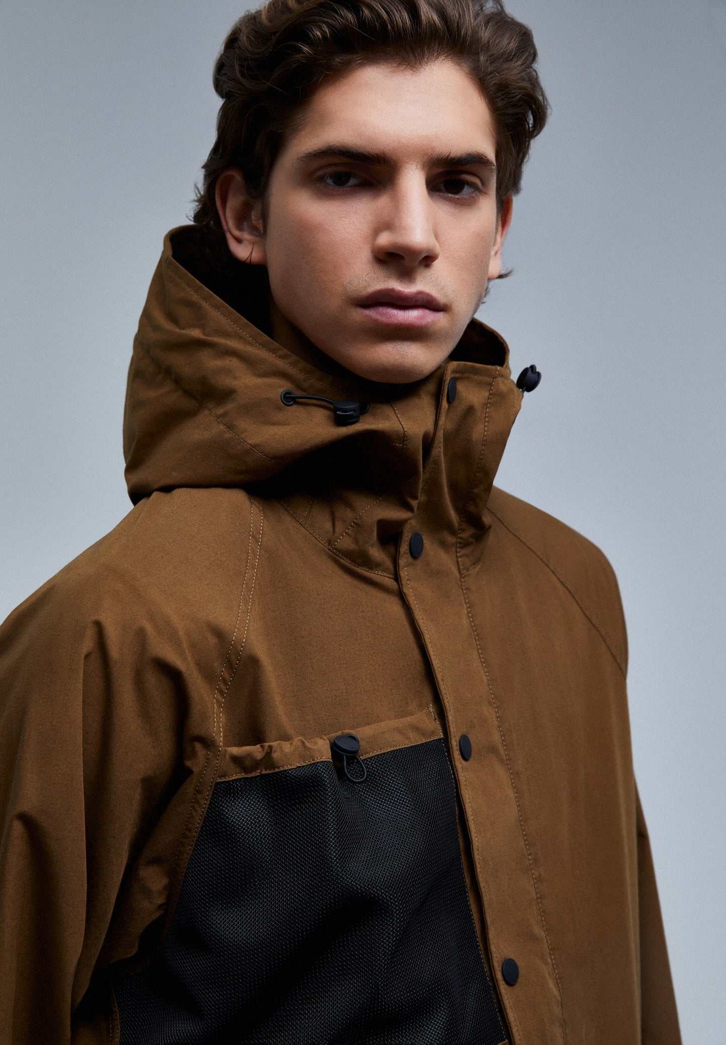 PREMIUM LIGHTWEIGHT PARKA WITH POCKET