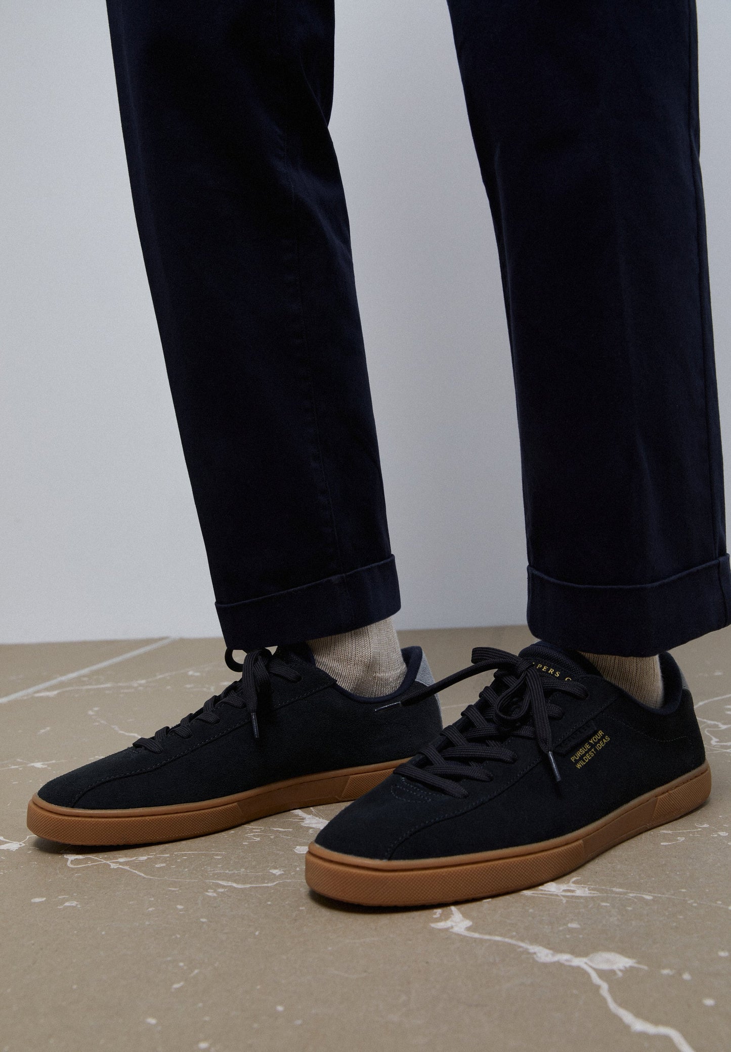 LOW TOP SUEDE SNEAKERS