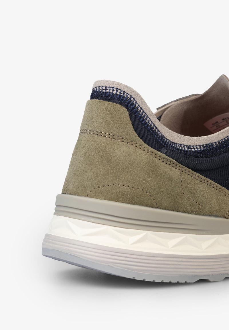 SNEAKERS WITH SIDE SKULL