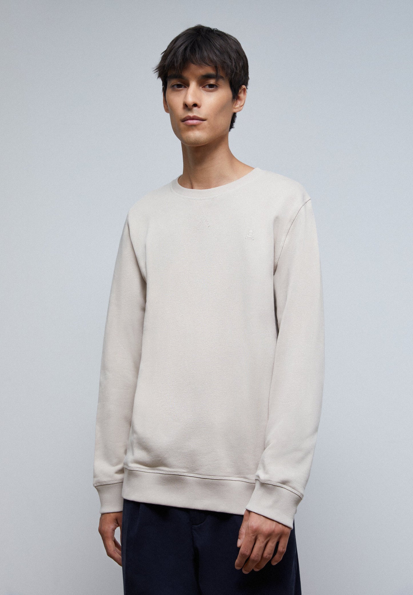 BASIC SKULL SWEATSHIRT