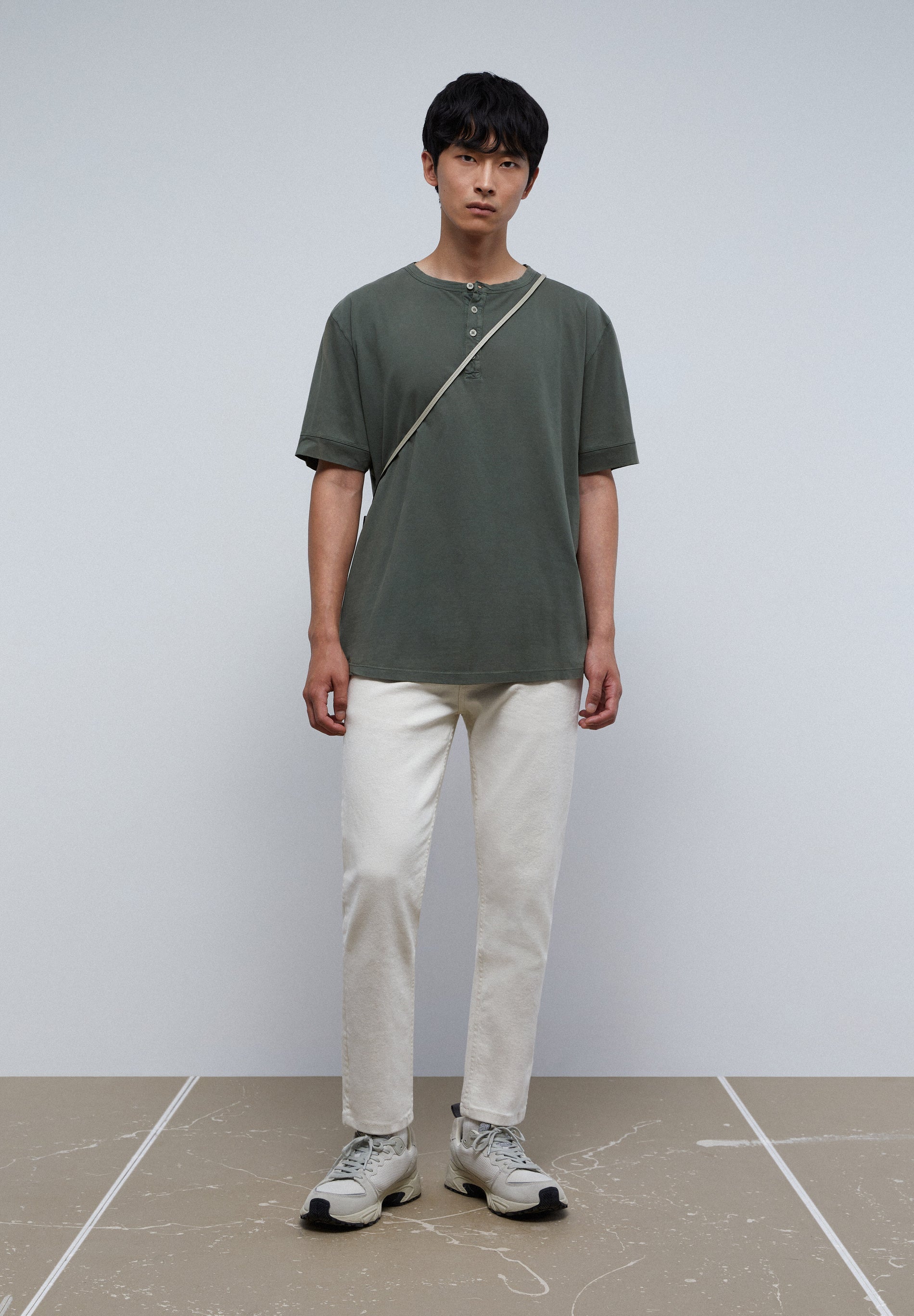 SOFT T-SHIRT WITH BUTTONED COLLAR