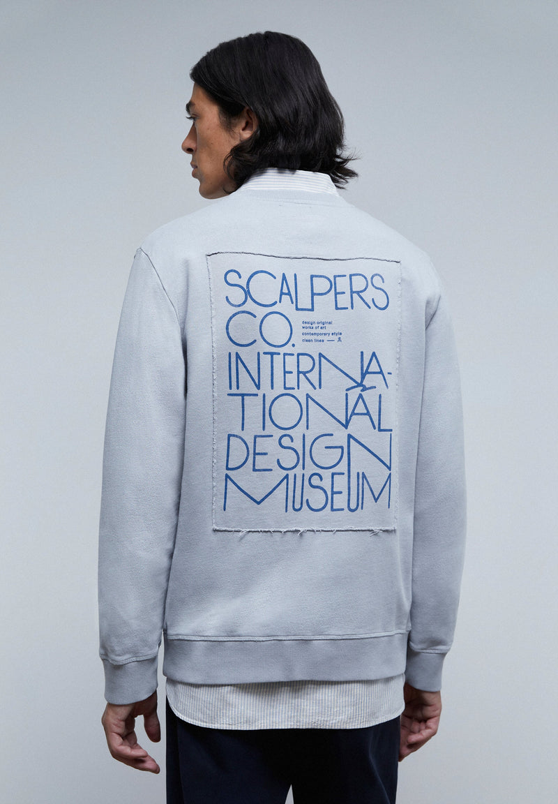 SWEATSHIRT WITH BACK PATCH