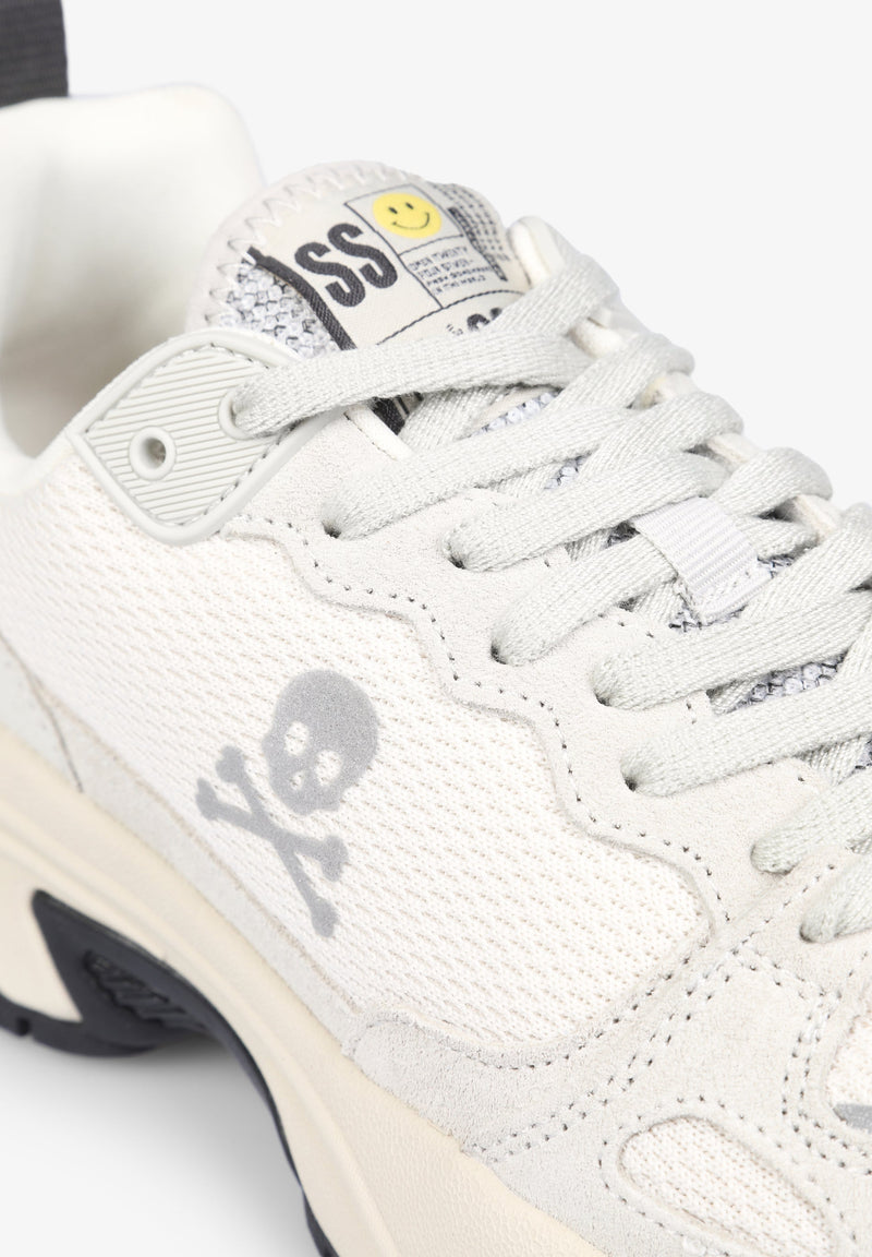 LIGHTWEIGHT SNEAKERS WITH PRONOUNCED SOLE