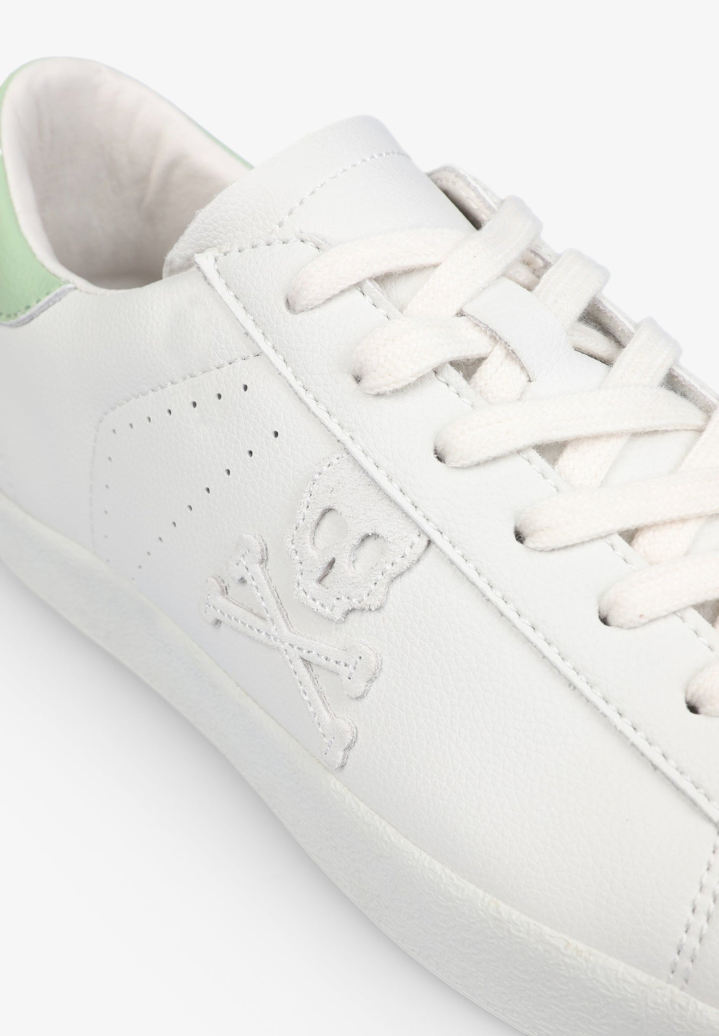 LOW TOP SNEAKERS WITH HEEL DETAIL