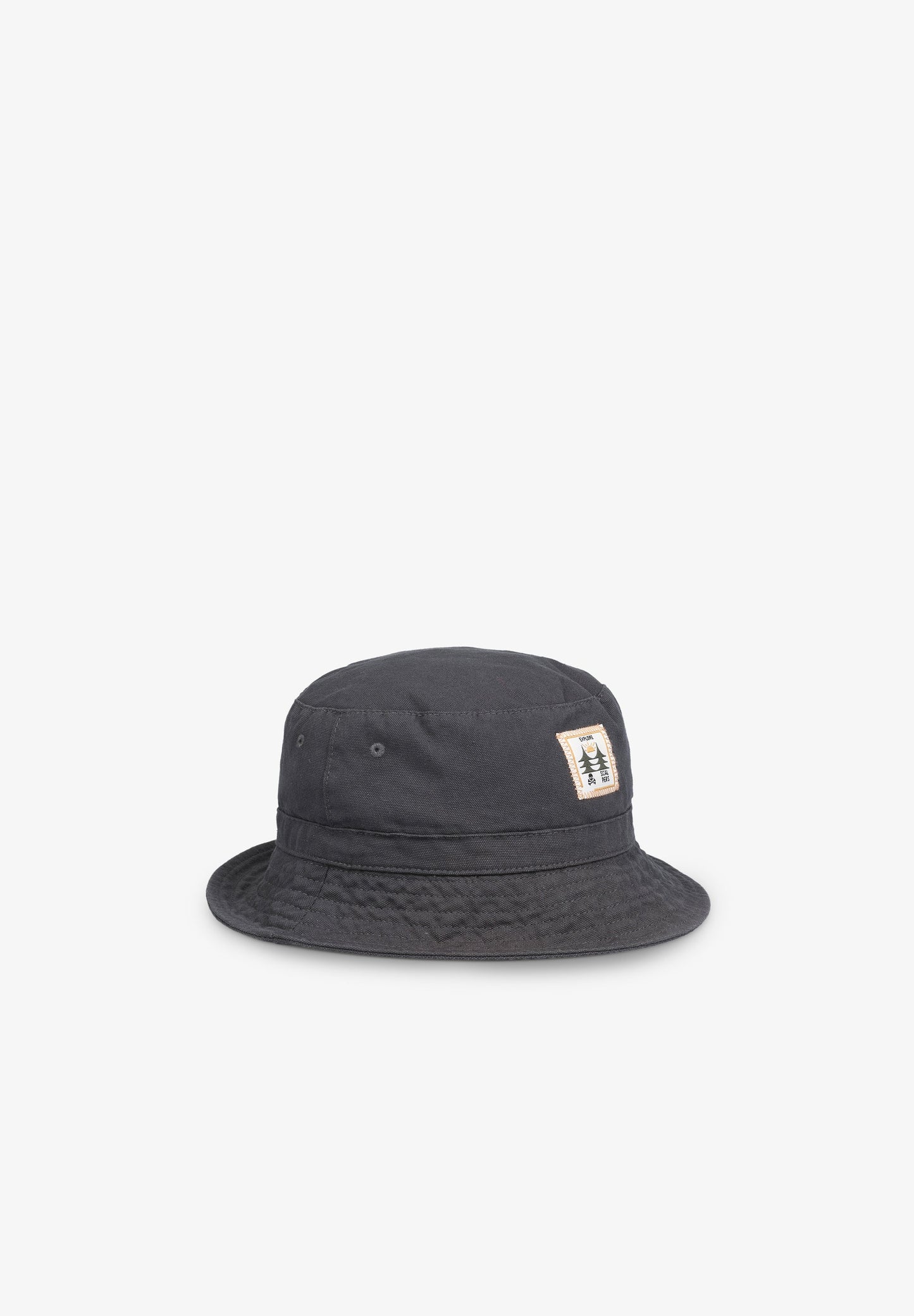 BUCKET HAT WITH CANVAS PATCH