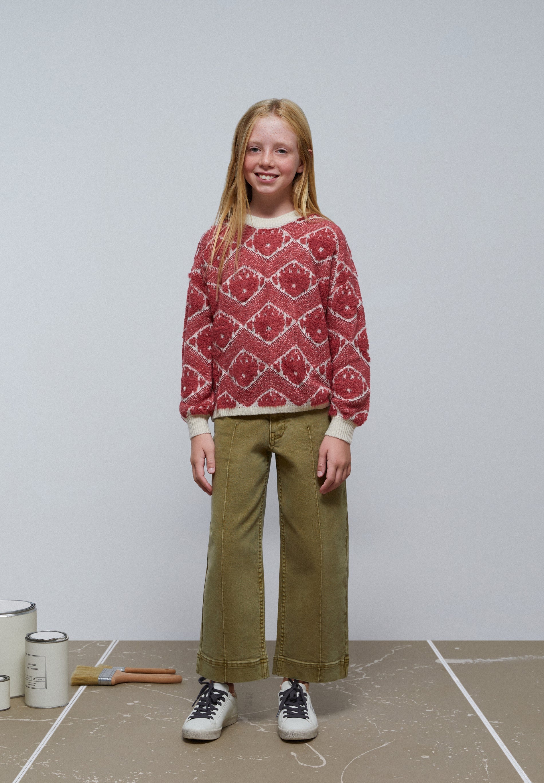 SWEATER WITH SCALLOPED DETAIL