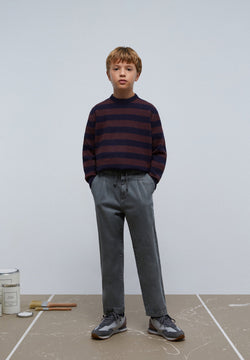 CHINO TROUSERS WITH DARTS