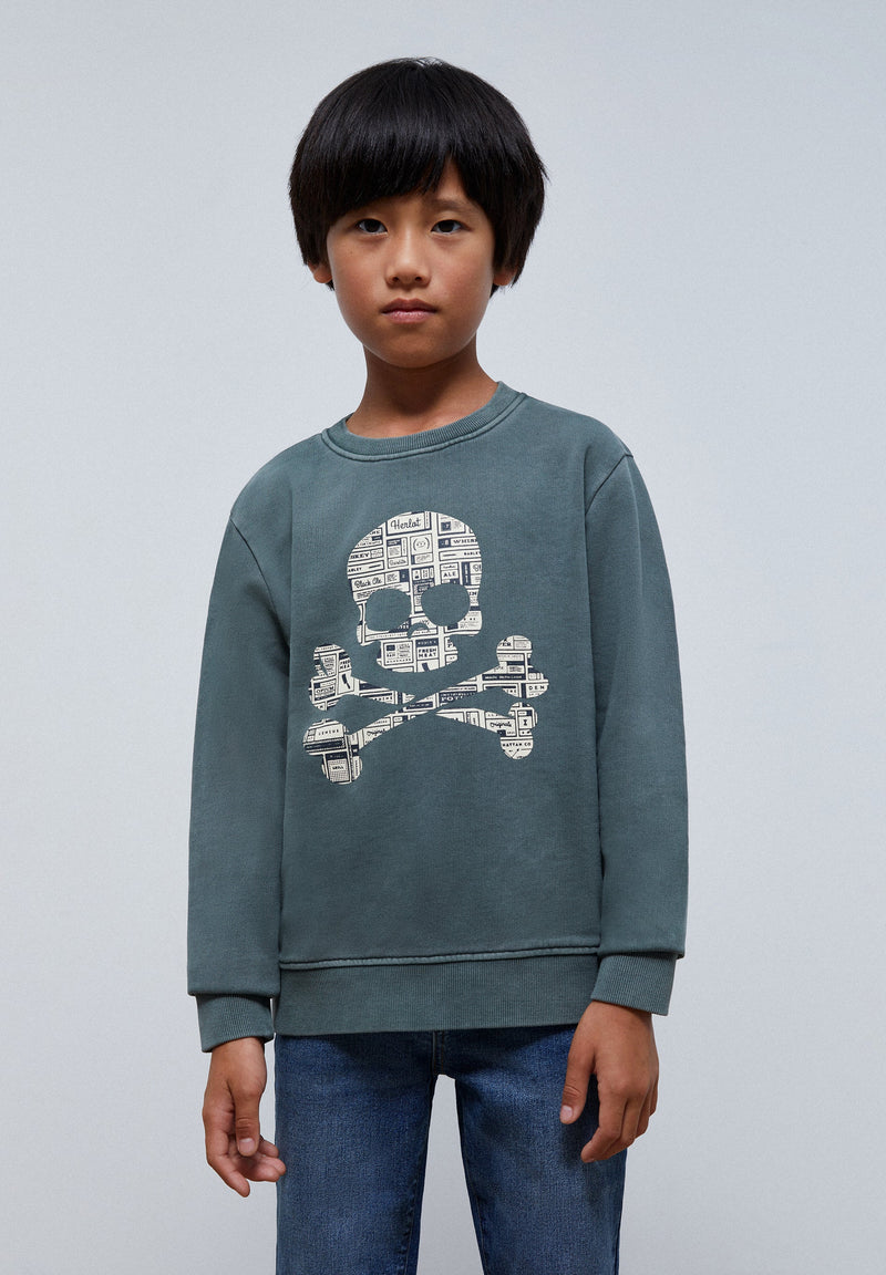SWEATSHIRT WITH NEWSPAPER TEXT SKULL