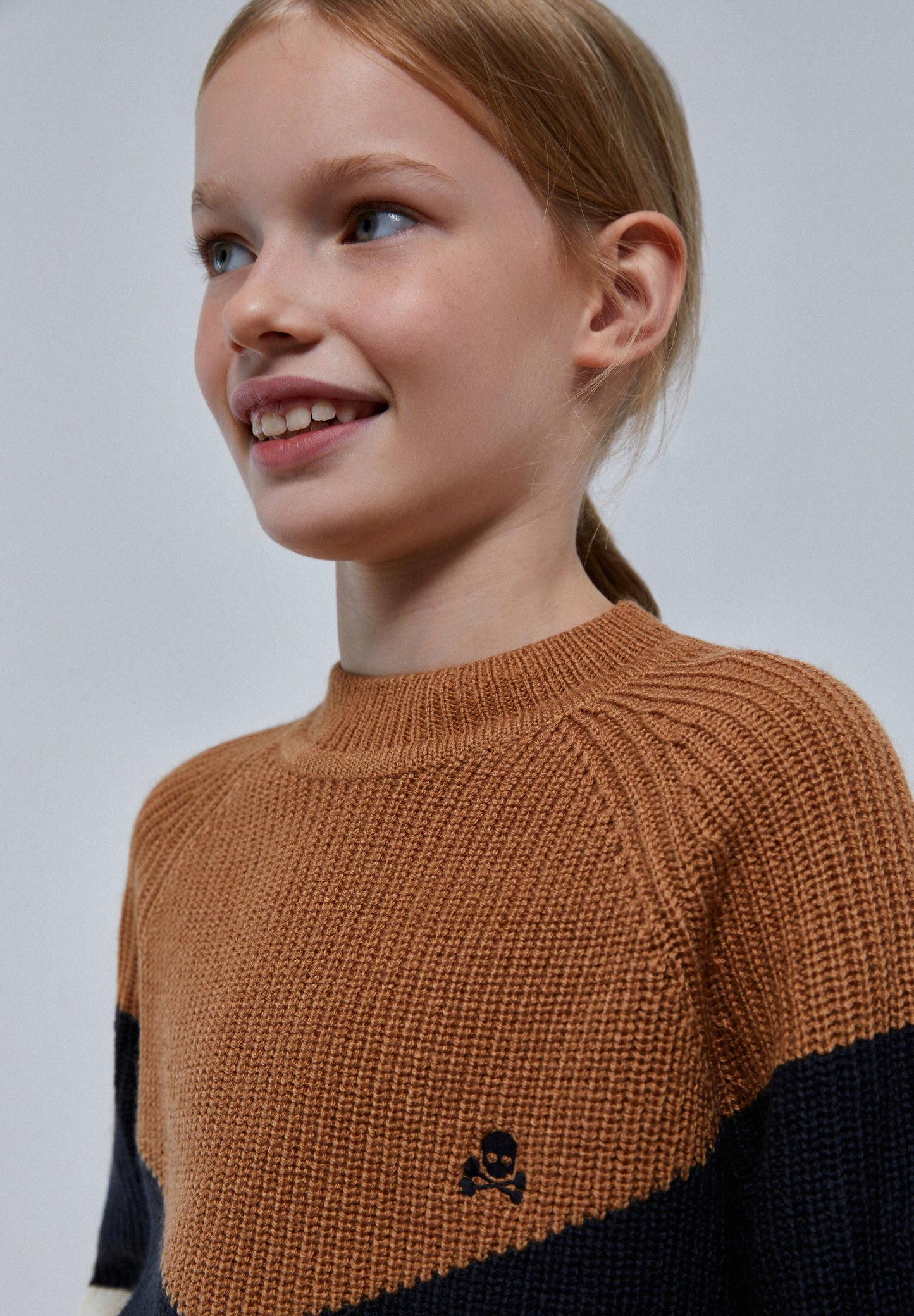 THREE-COLOURED KNIT SWEATER