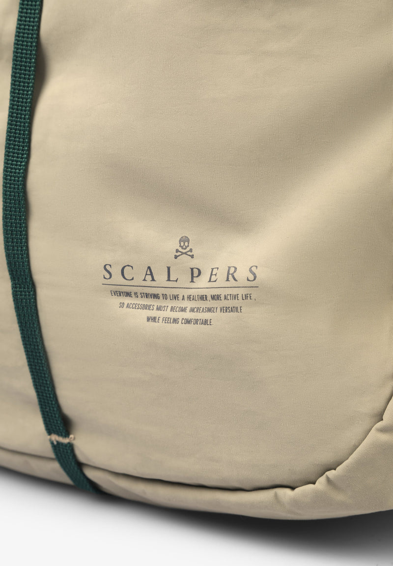 BACKPACK WITH DRAWSTRING FRONT DETAIL