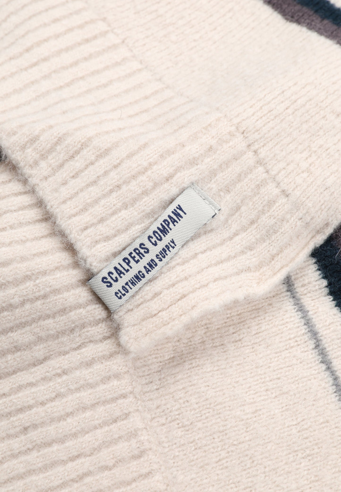 TWO-TONE STRIPE KNIT SCARF