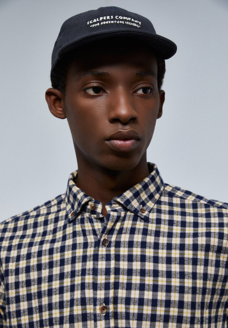 CANVAS CAP WITH EMBROIDERED LOGO