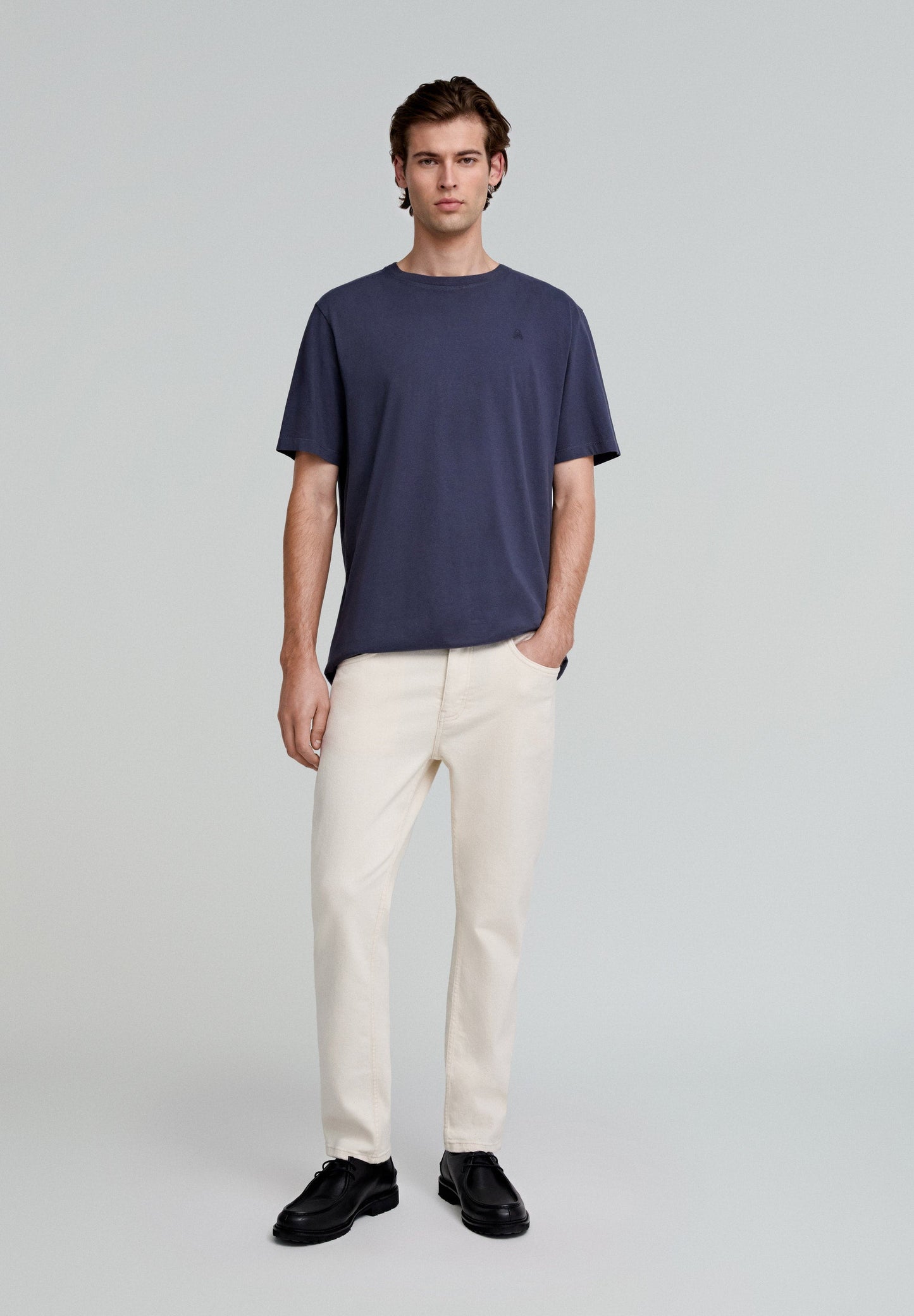 EMBROIDERED SKULL T-SHIRT