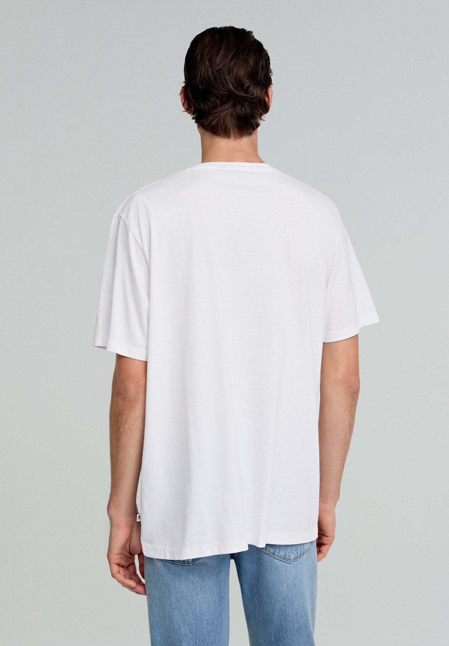 EMBROIDERED SKULL T-SHIRT