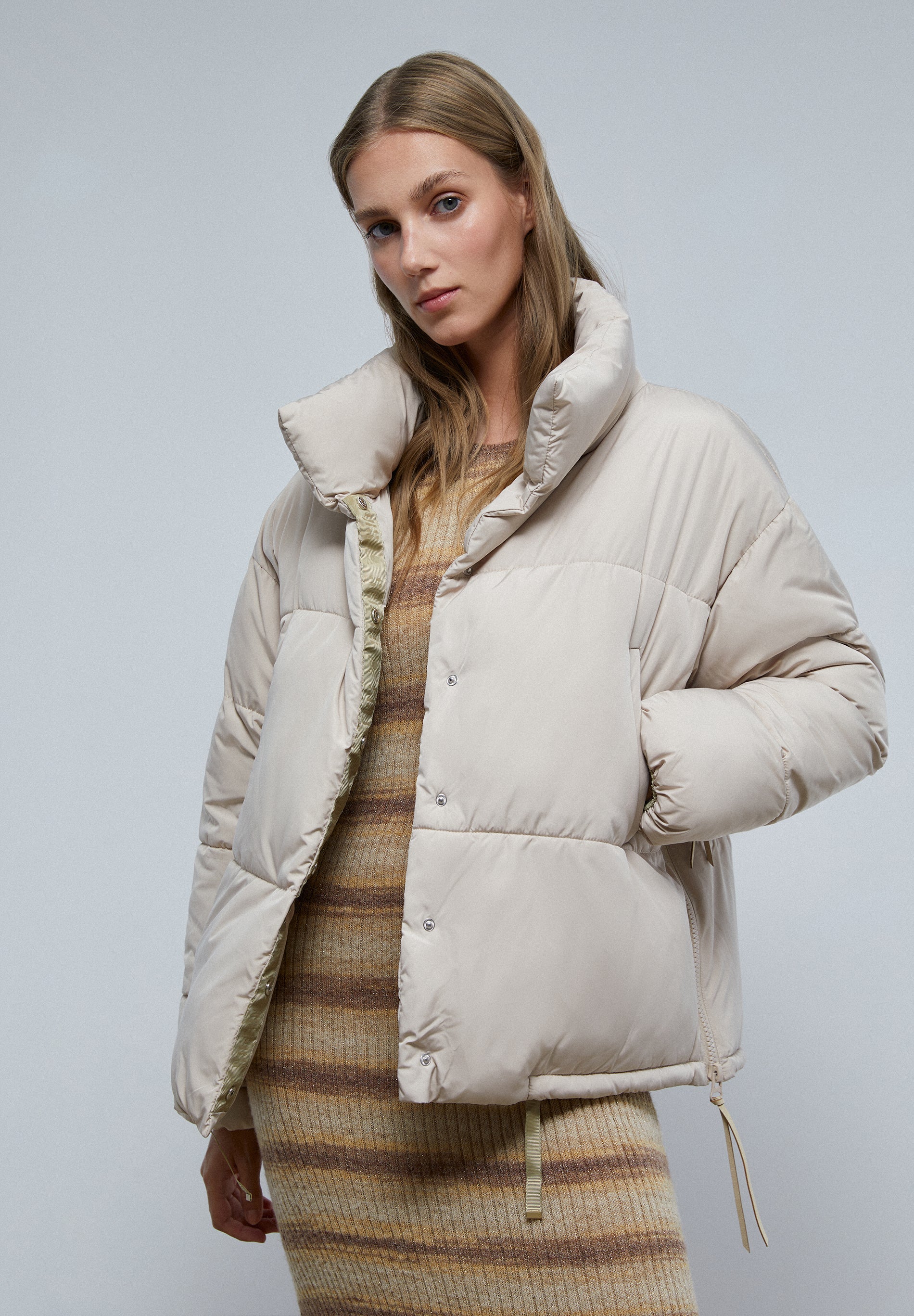PUFFER COAT WITH HIGH COLLAR