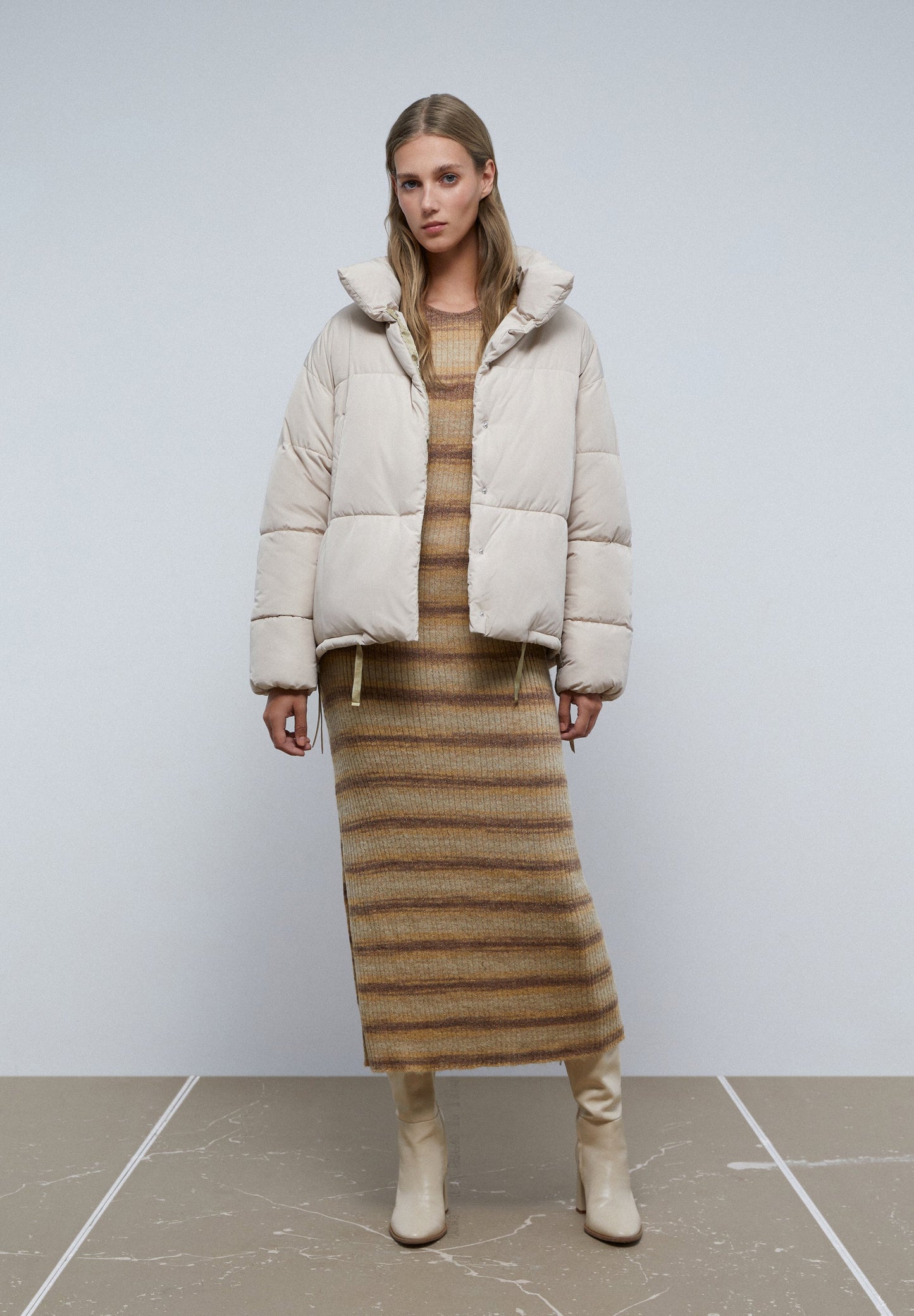 PUFFER COAT WITH HIGH COLLAR