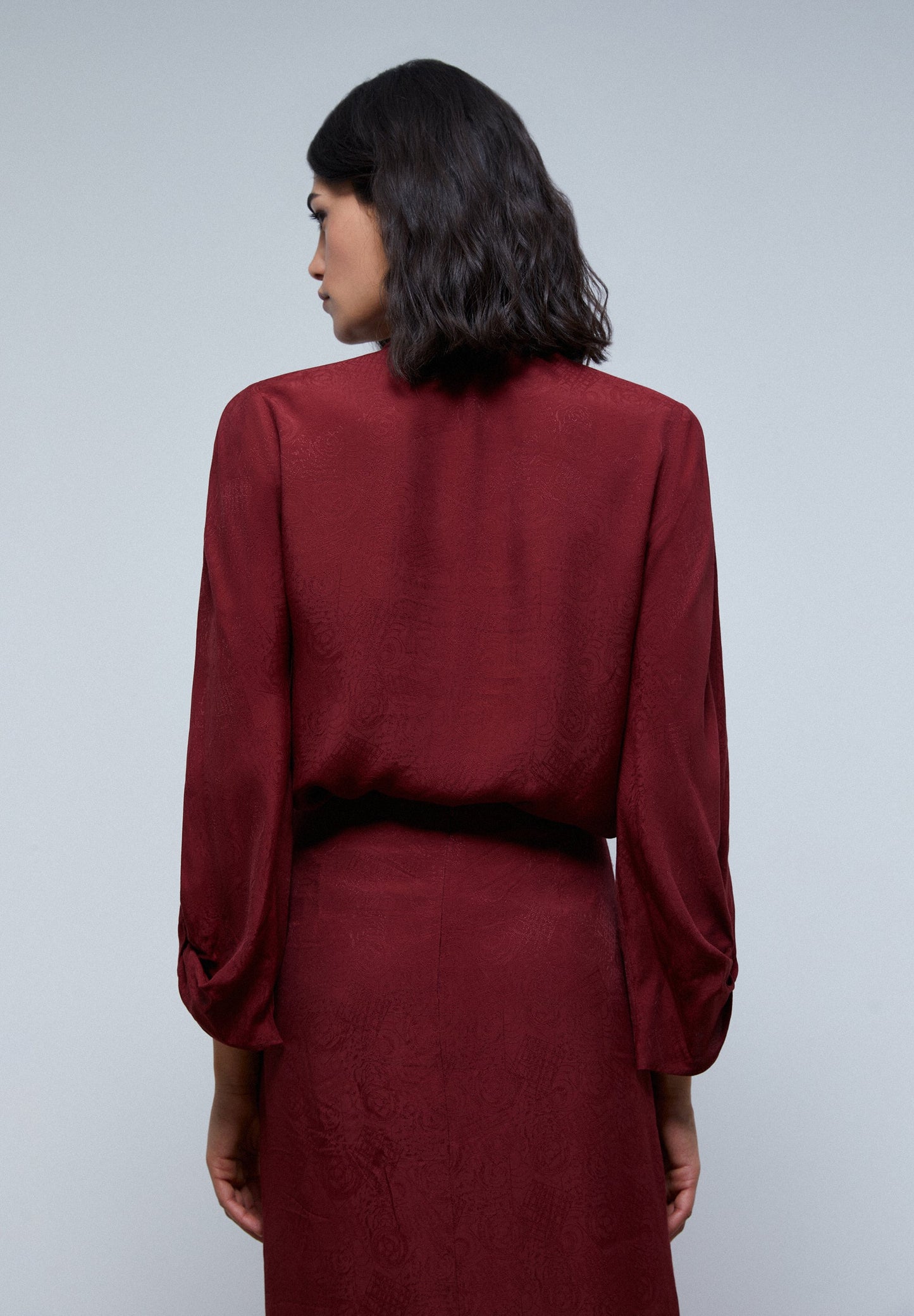 JACQUARD BLOUSE WITH BOW ON THE COLLAR