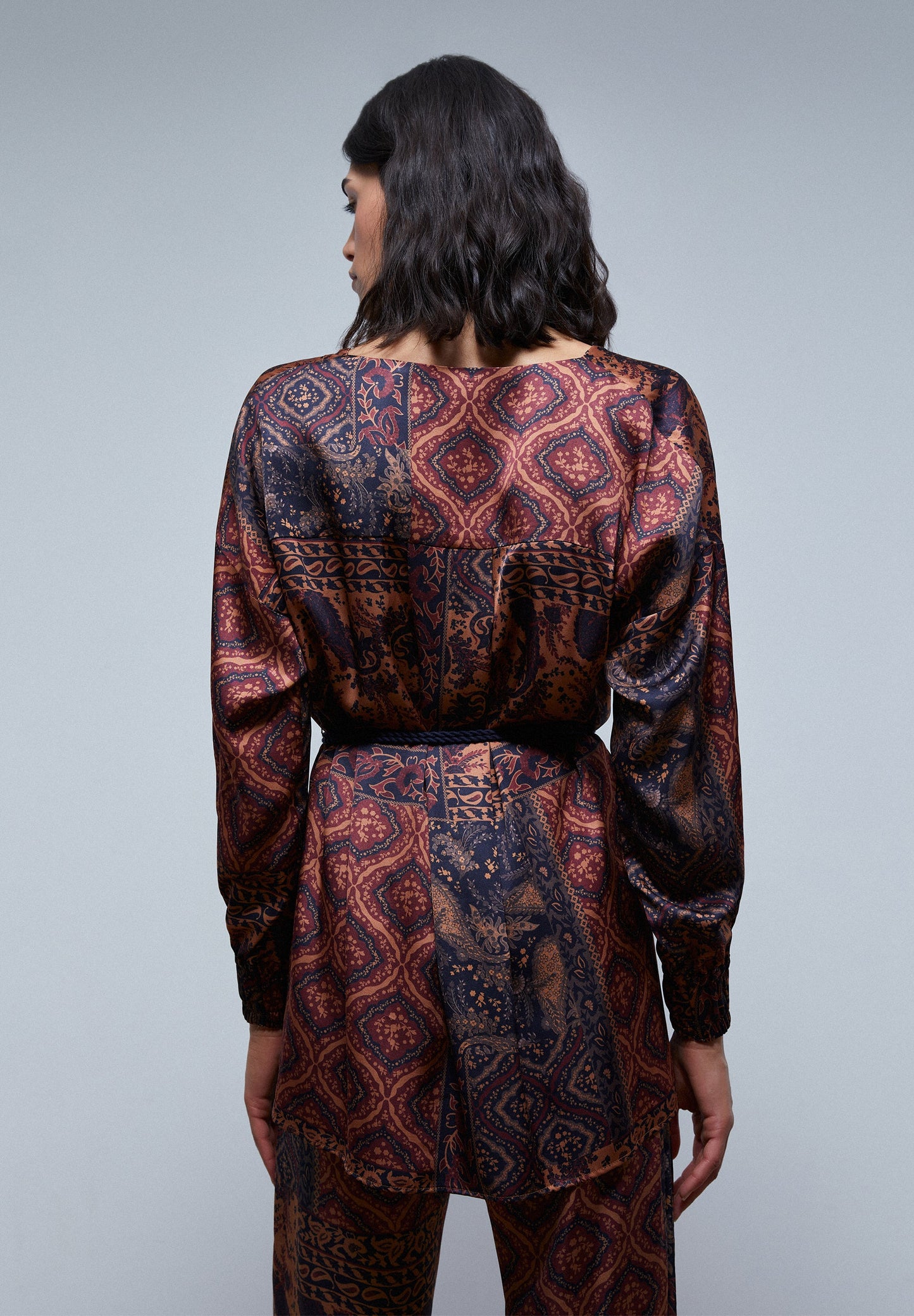 DOUBLE-BREASTED KIMONO BLOUSE