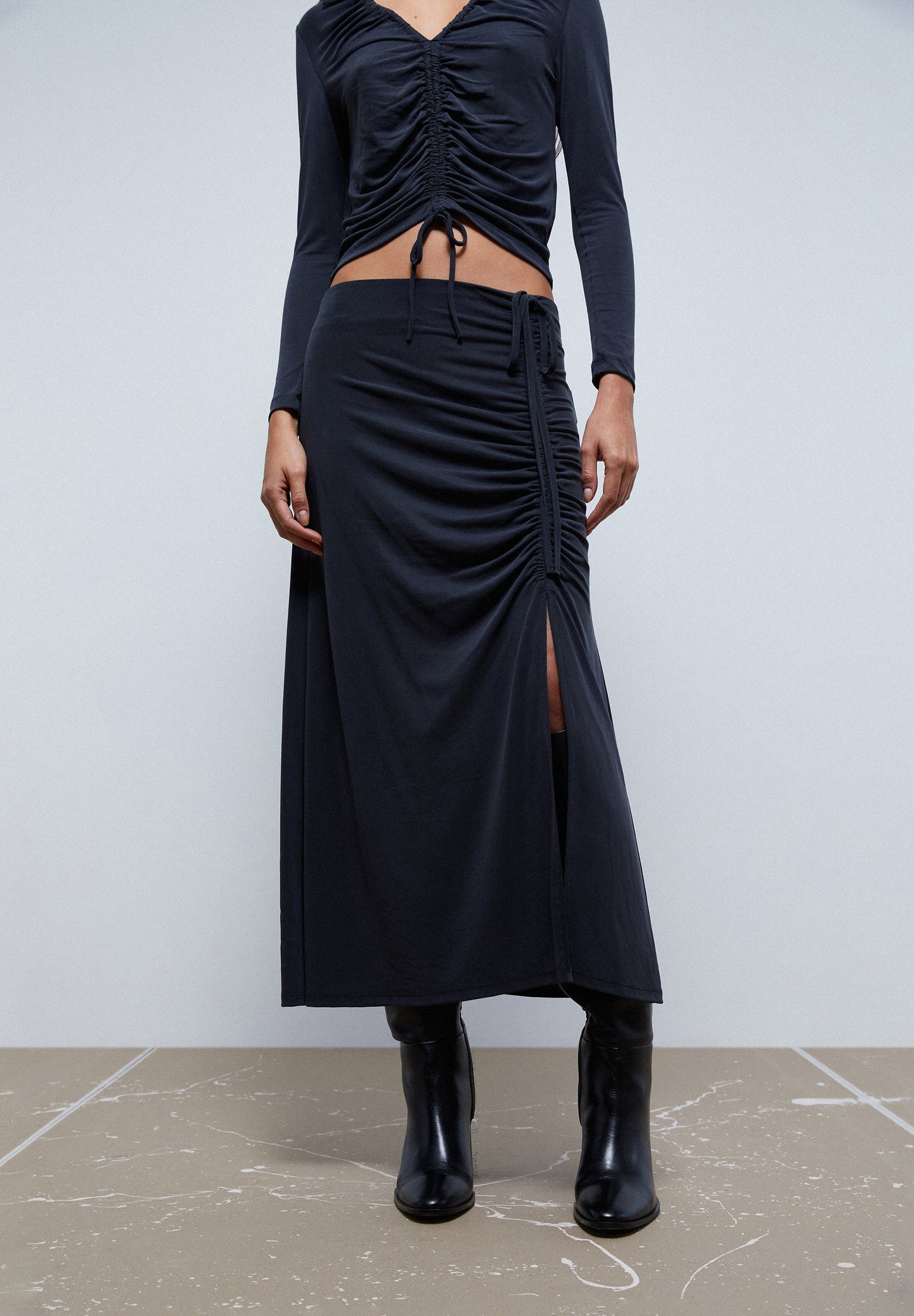 SIDE RUCHING MIDI SKIRT