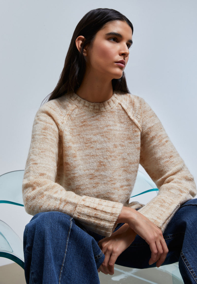 KNIT SWEATER WITH RAGLAN SLEEVES